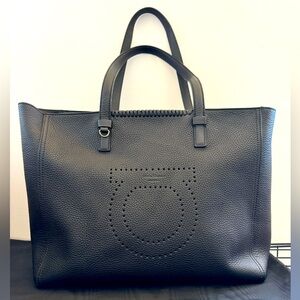 Salvatore Ferragamo Gancio Pebbled Leather Tote
